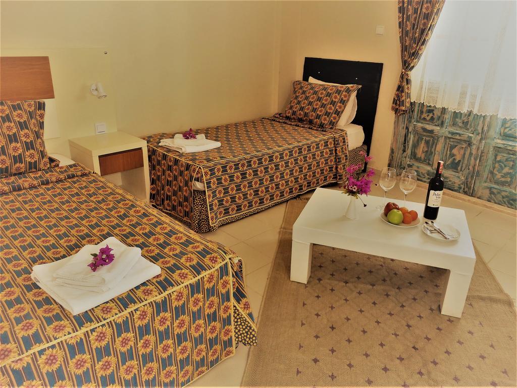 Victoria Suite Hotel & Spa 图尔古特雷斯 外观 照片